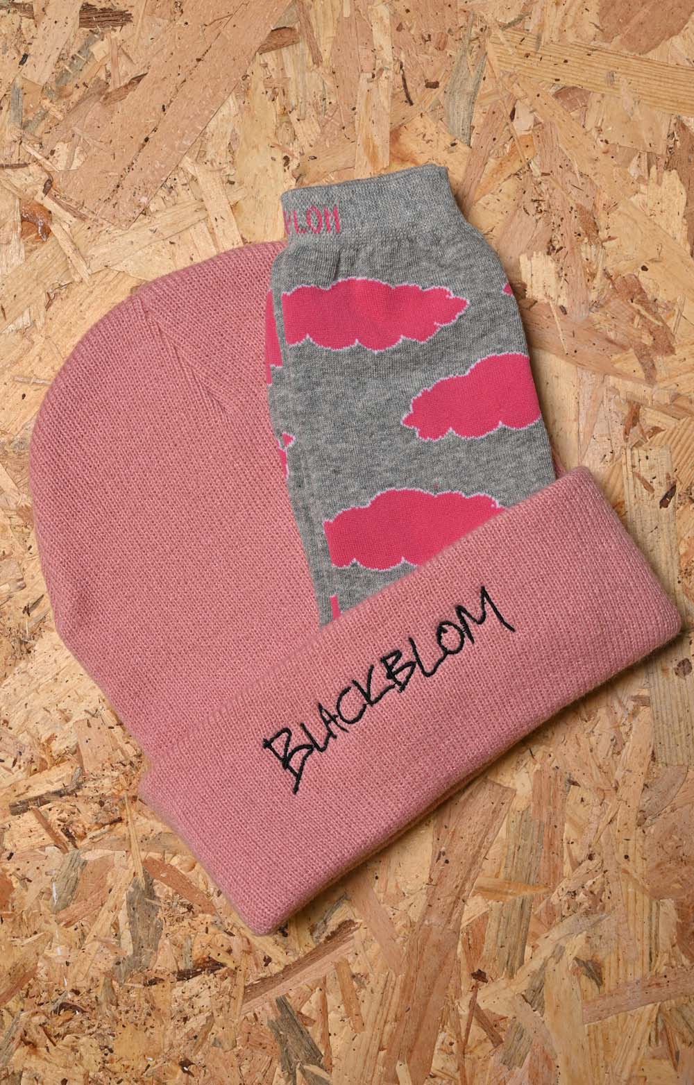 ροζ σκουφάκι με κάλτσα σετ