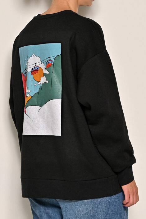 mount SWEATSHIRT 2