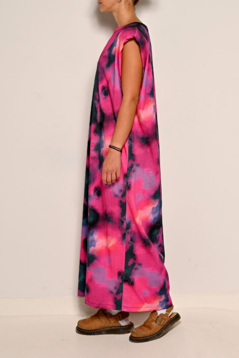 tie dye maxi dress side